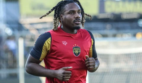Precisando de dois pontos em oito jogos para se garantir na B, Onça libera mais dois jogadores