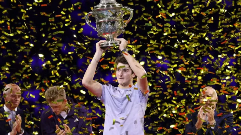 João Fonseca conquista título histórico no ATP 500 entra para a elite do tênis mundial