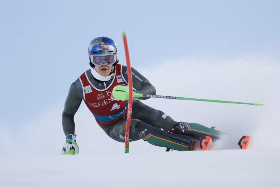 Brasileiro Lucas Braathen vence etapa da Copa do Mundo de esqui