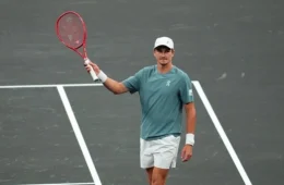 João Fonseca derrota Raphael Collignon e garante vaga na segunda rodada do Masters 1000 de Indian Wells
