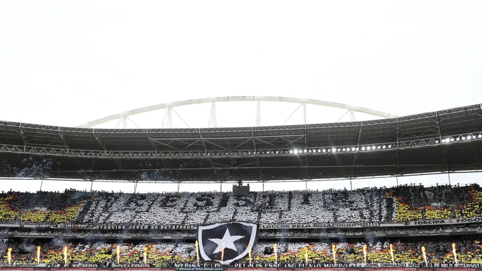 Botafogo admite estado “pré-falimentar” e enfrenta crise grave nos bastidores