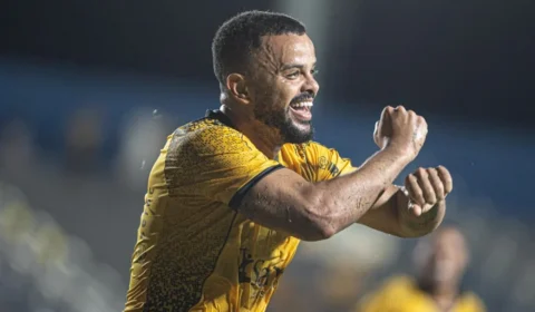 Amazonas goleia o Ituano, mantém 100% e assume a liderança da Série C