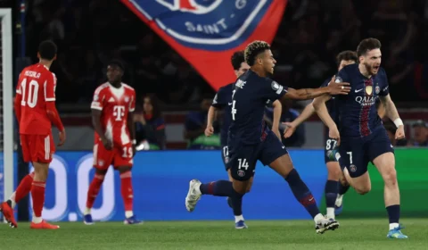 PSG vence o Bayern em jogo histórico de nove gols e larga na frente na semifinal da Champions