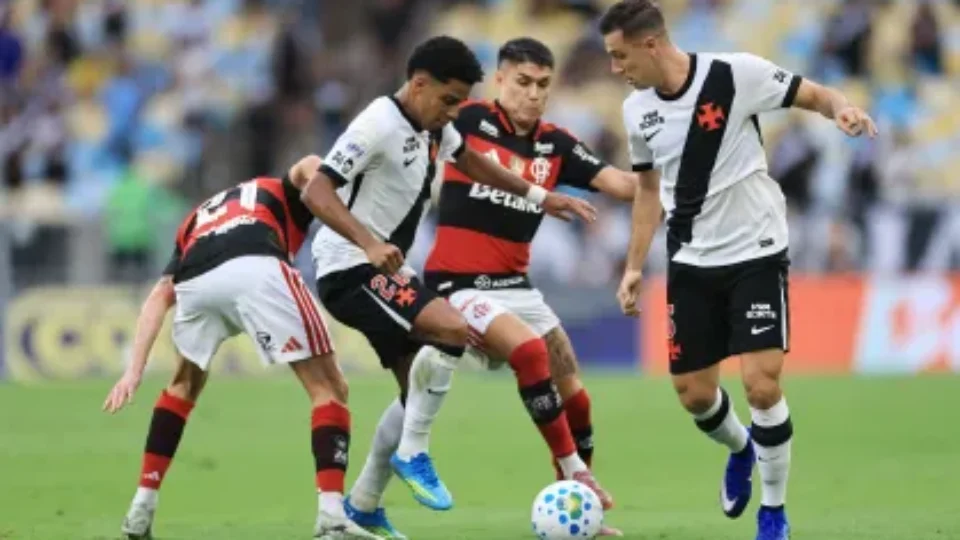 Flamengo mantém tabu sobre o Vasco mesmo após empate no clássico
