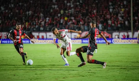 Zebra: Vitória derruba o Flamengo, vence no Barradão e elimina o Rubro-Negro da Copa do Brasil