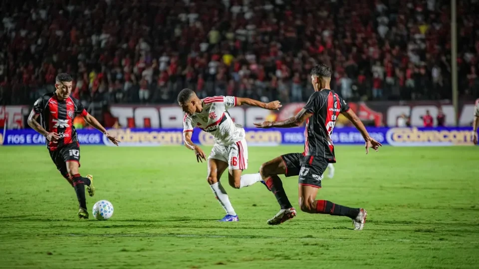 Zebra: Vitória derruba o Flamengo, vence no Barradão e elimina o Rubro-Negro da Copa do Brasil