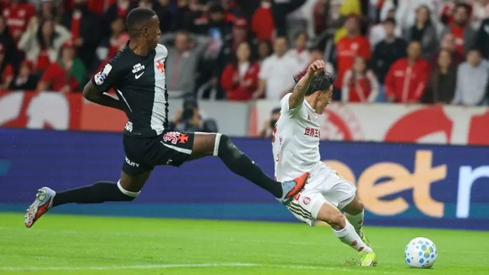 Internacional atropela o Vasco mesmo com menos posse e menos finalizações