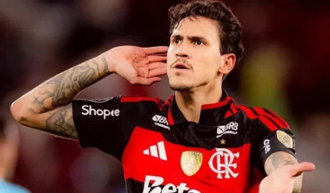 Com gol de Pedro, Flamengo vence o Estudiantes e garante vaga antecipada nas oitavas da Libertadores