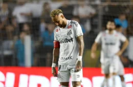 Lesão na panturrilha de Neymar é diagnosticada dias antes da estreia na Copa do Mundo