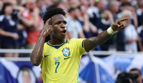Brasil vence Escócia, termina fase de grupos na liderança e tem volta emocionante de Neymar na Copa