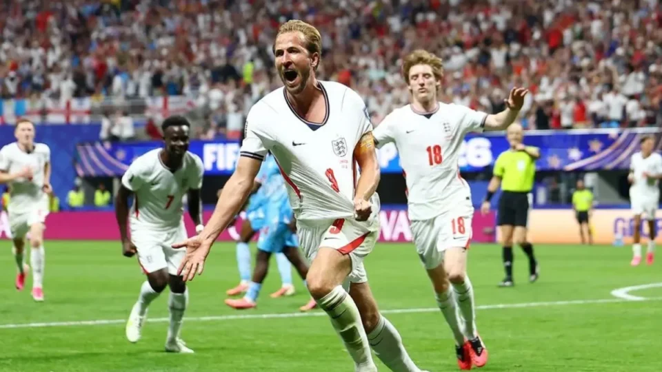 Inglaterra vence RD Congo com dois gols de Kane e garante vaga nas oitavas da Copa do Mundo