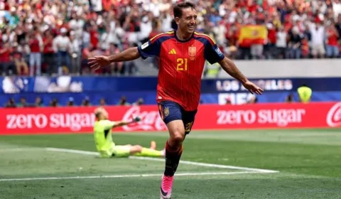 Espanha domina a Áustria, vence por 3 a 0 e confirma favoritismo na Copa do Mundo