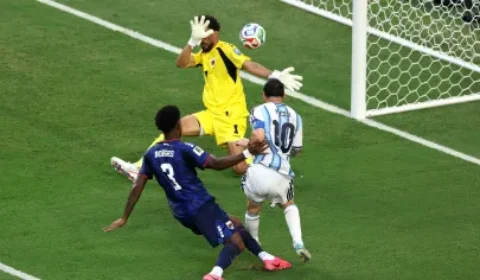 Argentina sofre, vence Cabo Verde na prorrogação e garante vaga nas oitavas da Copa