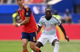 Espanha vence a Bélgica no fim e volta à semifinal da Copa após 16 anos