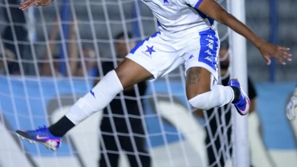 Nacional vence nos pênaltis, elimina o Capital-DF e segue vivo na briga pelo acesso à Série C